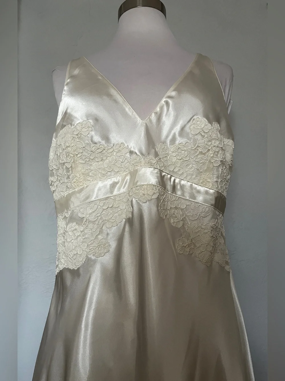 NWT Jones New York Intimates Bridal Slip Dress Nightgown Ivory Lingerie Sz L - Picture 2 of 9